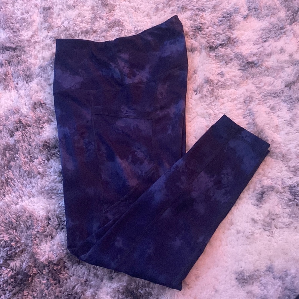 Blue tye die print leggings